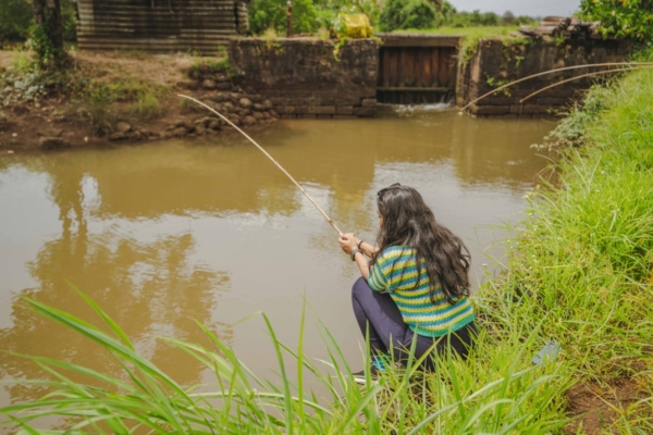 Fishing and Crab Cooking Experience. - Image 2
